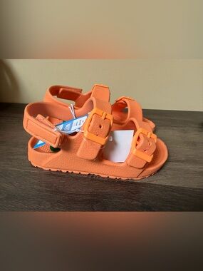 Stride Rite 360 Cruz Sandals Toddler Size 8 Light Orange NWT